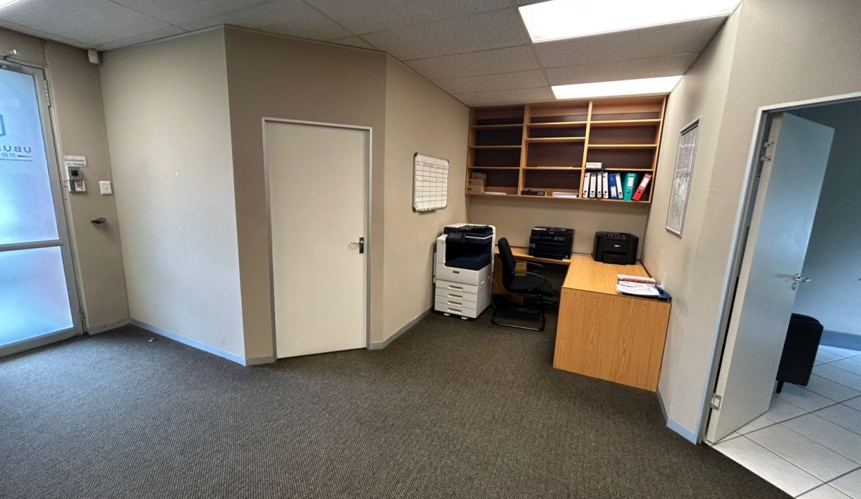 PHOTO-2025-11-19-10-28-37