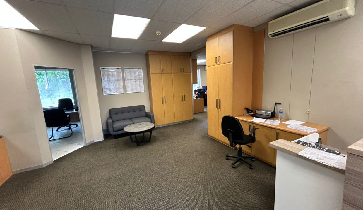 PHOTO-2025-11-19-10-28-37 (4)