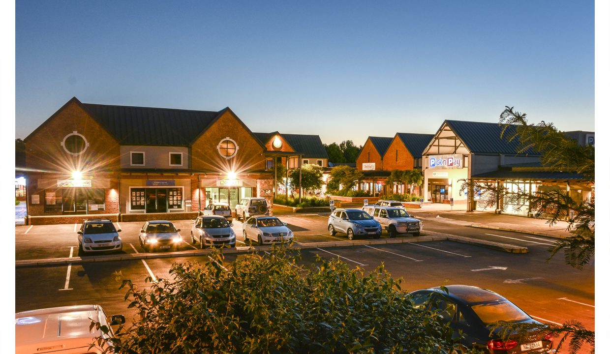 The Shopping Centre at Sunset -2019.04